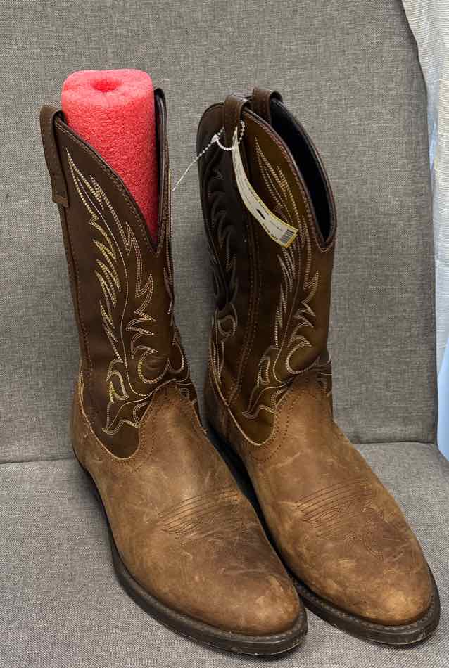 9 1/2 Laredo Boots