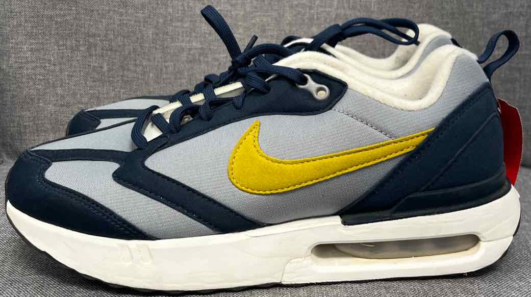 7 Nike Sneakers