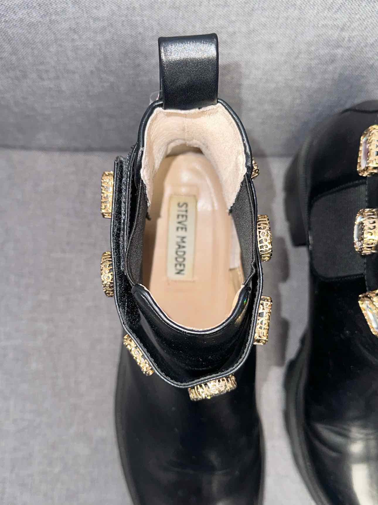 8.5 Steve Madden Boots