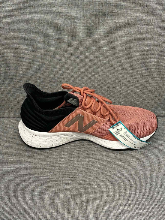 7.5 New Balance Sneakers