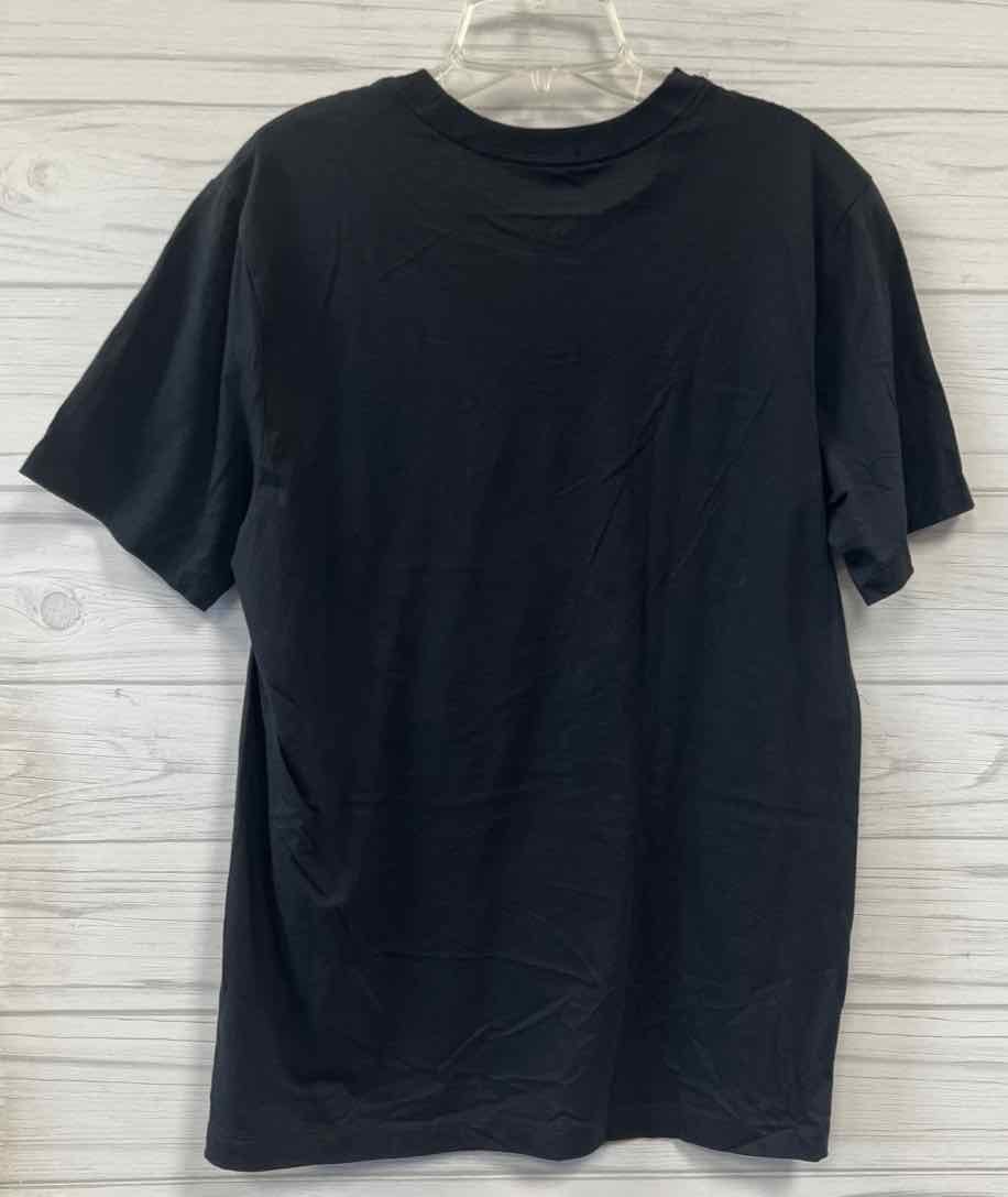 Size M Nike Shirt