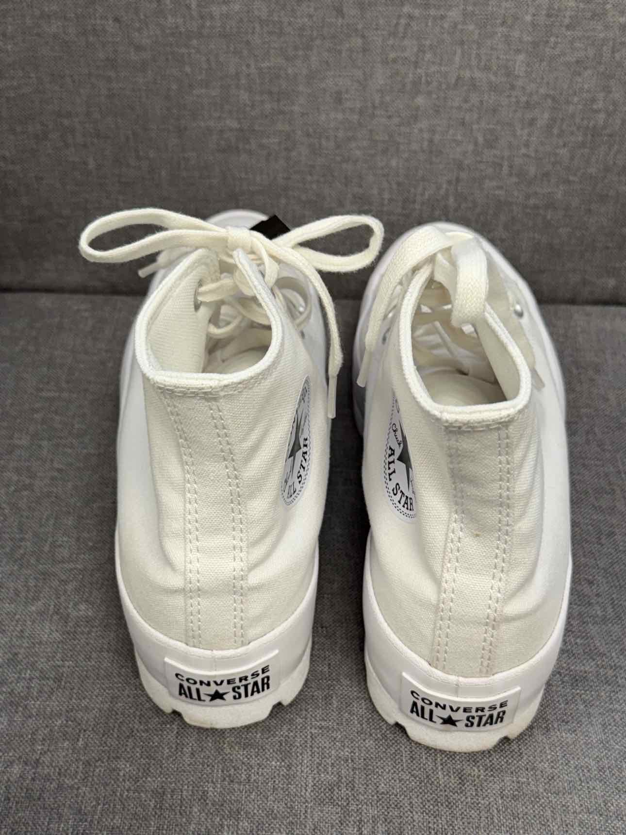 8 Converse Sneakers