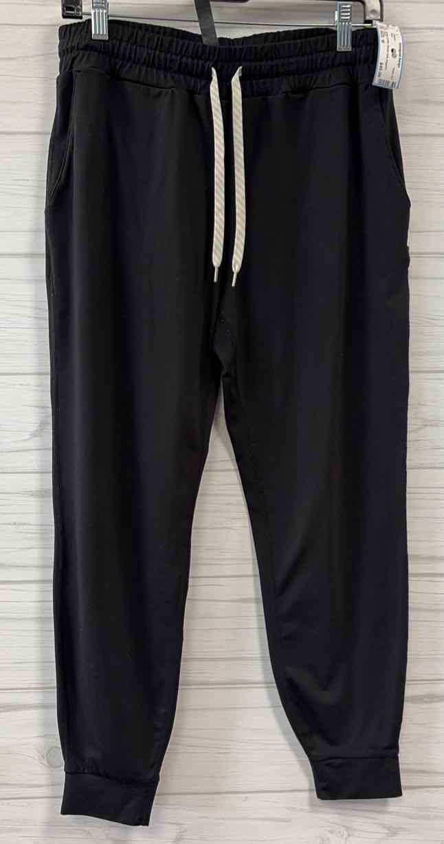 Size M Vuori Sweater