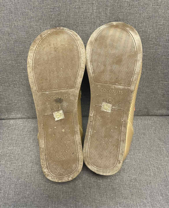 8 COCONUTS Loafers