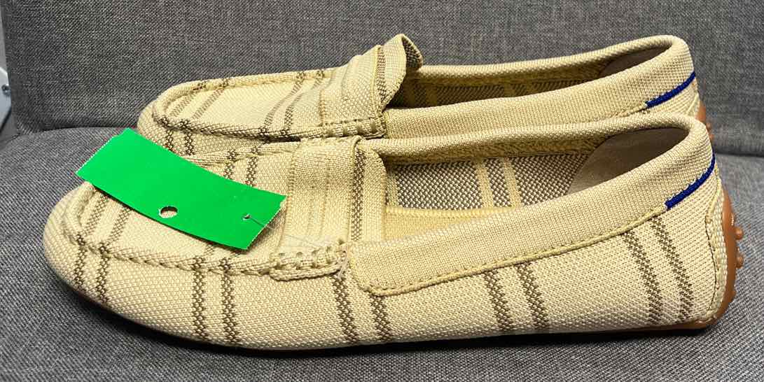 8.5 Rothy's Shoes