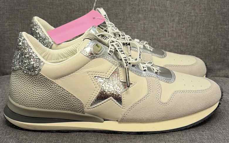 9 Vintage Havana Sneakers