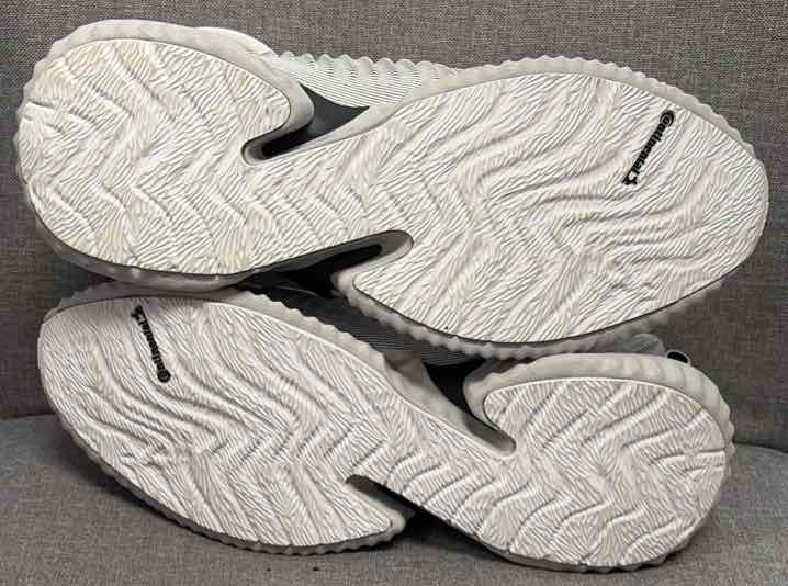 11 adidas Sneakers