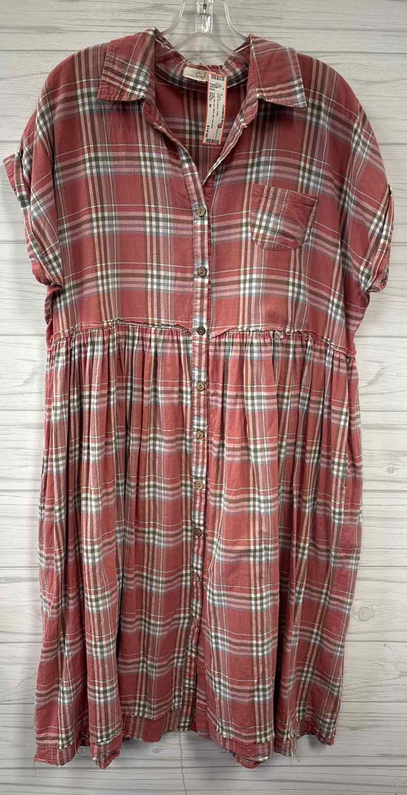 Size M easel Dress