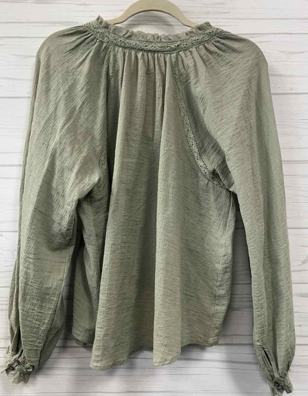 Size S Free People Shirt