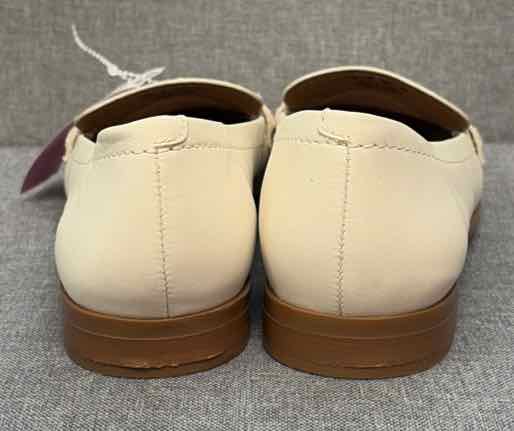 7.5 Naturalizer Shoes