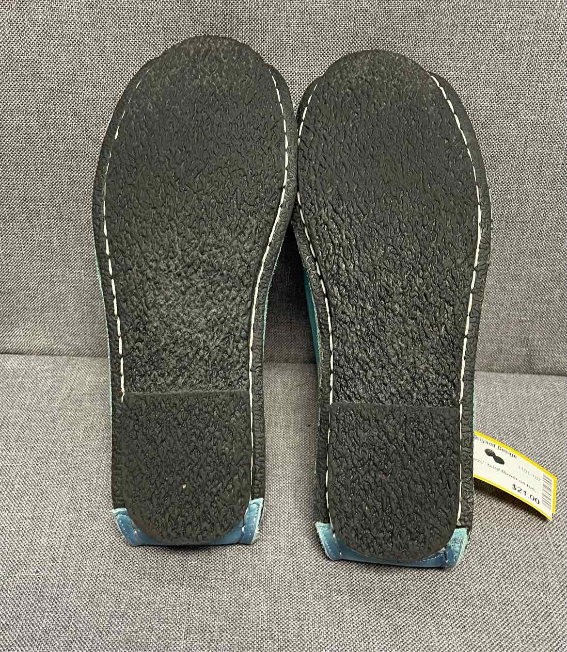 37 L'ARTISTE Shoes