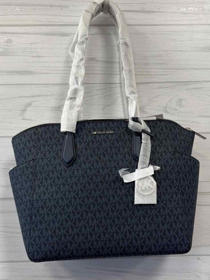 Micheal Kors Purse