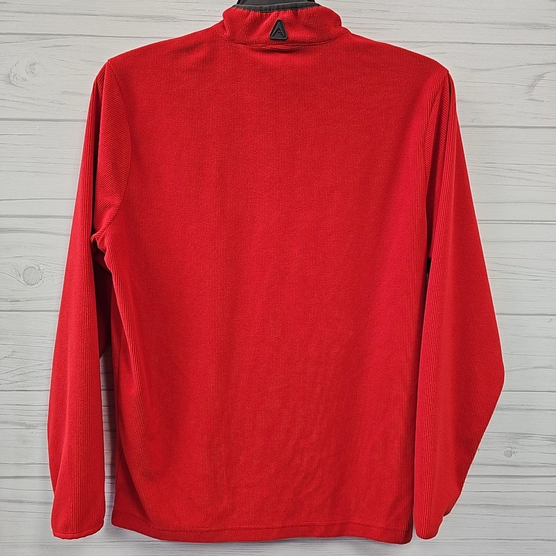 Size M Antigua Pullover