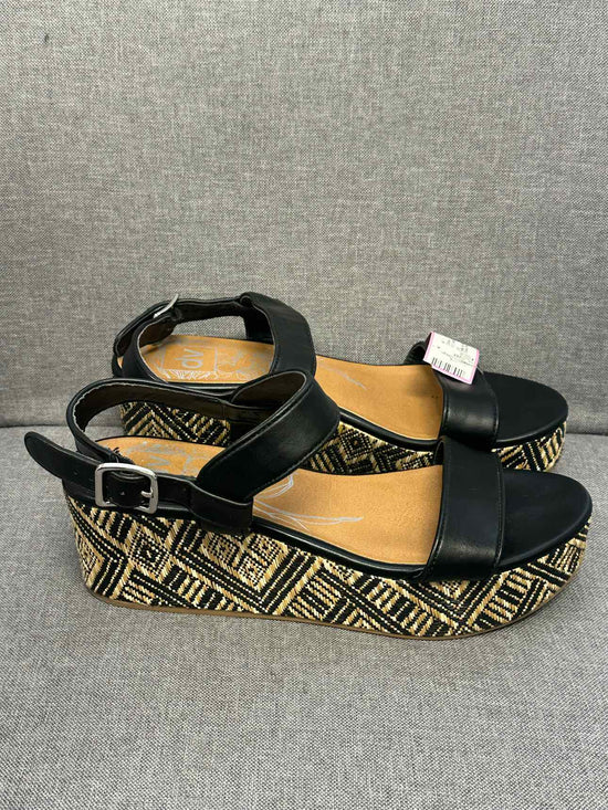 9.5 Dolce Vita Shoes