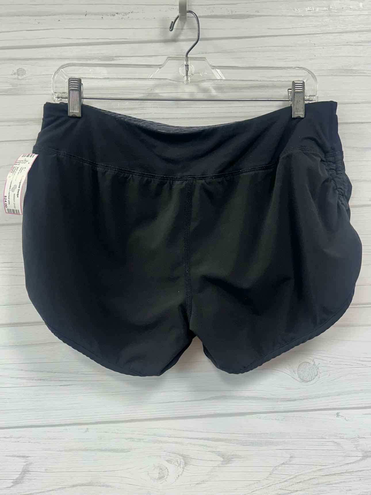 Size 8 Lululemon Shorts