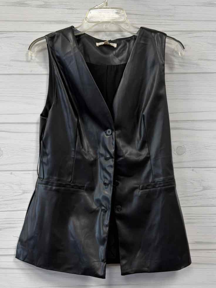 Size M Lalavon Shirt
