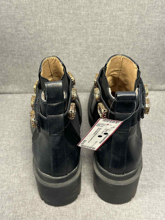 8.5 Steve Madden Boots