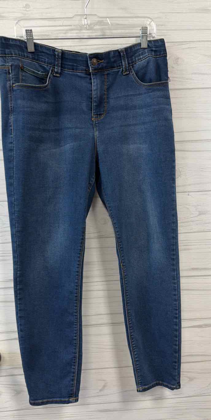 Size 12/31 Curve appeal Jeans