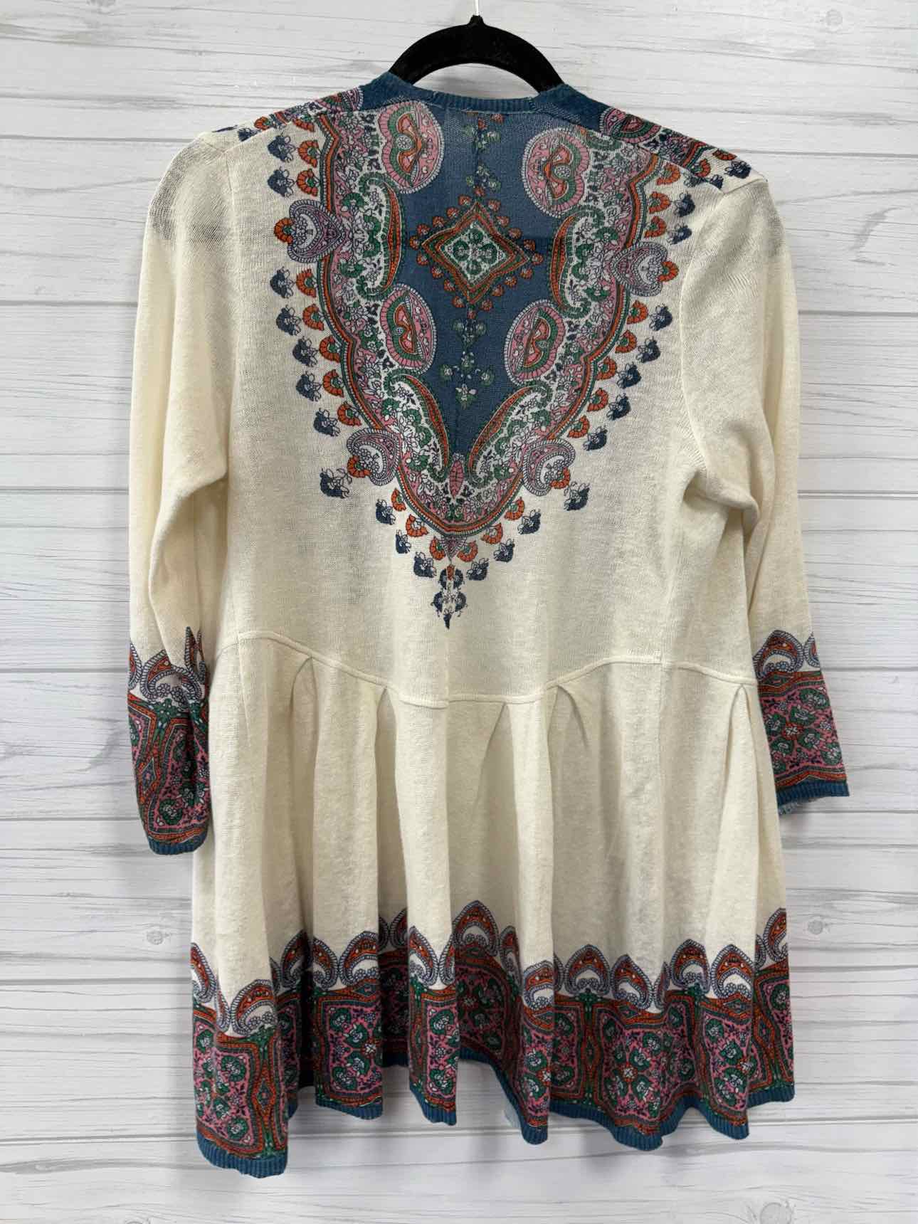 Size M knitted & knotted Cardigan