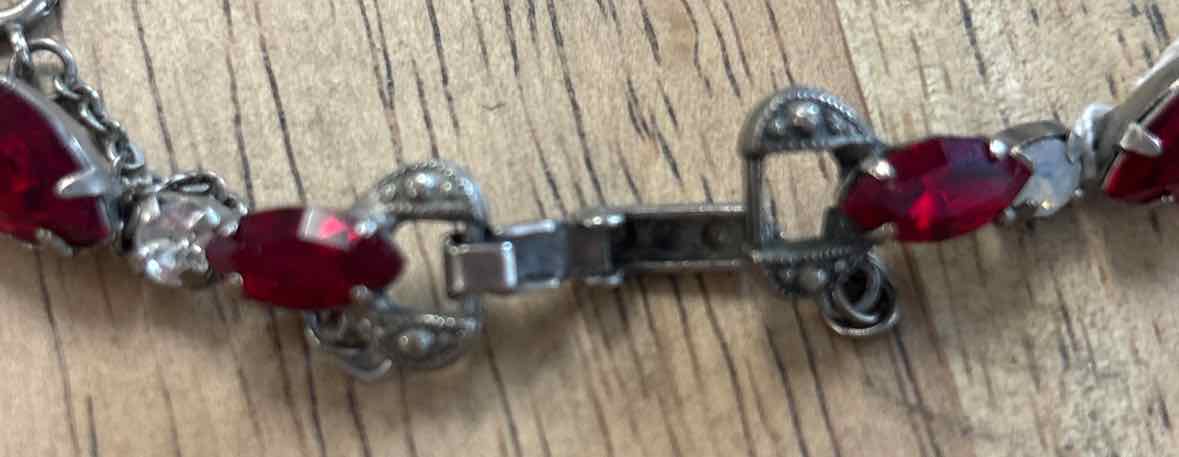 Sorelli Bracelet