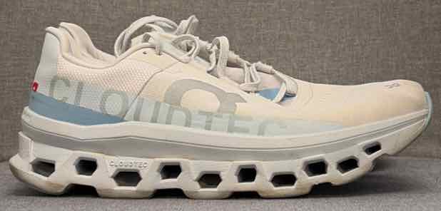 10.5 On Sneakers