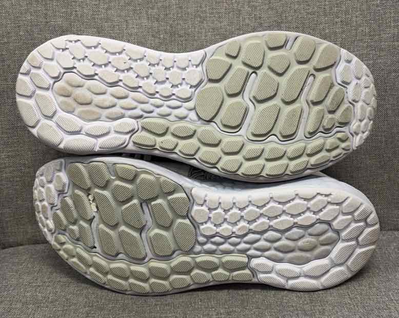 8.5 New Balance Sneakers