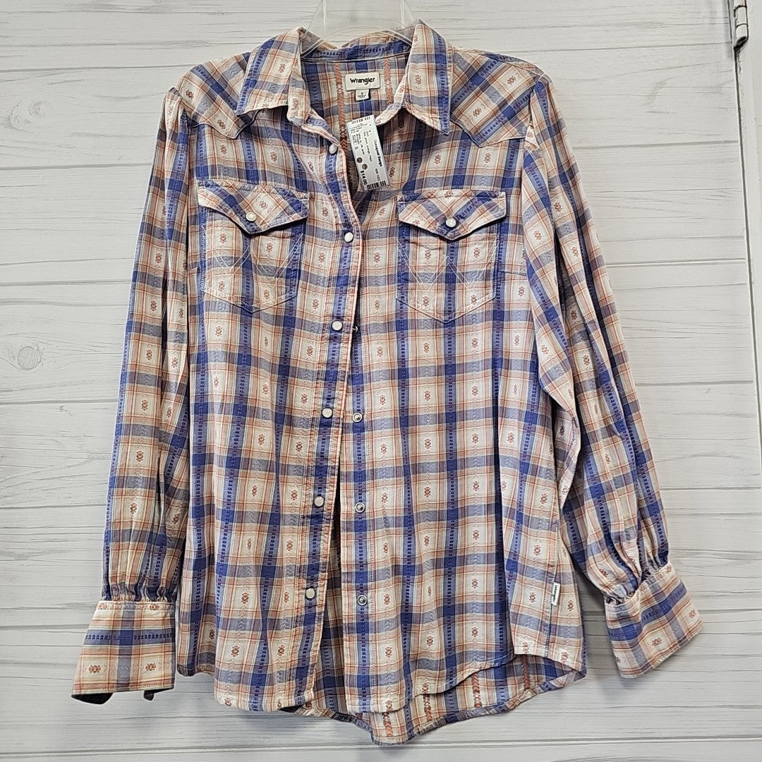 Size S Wrangler Shirt