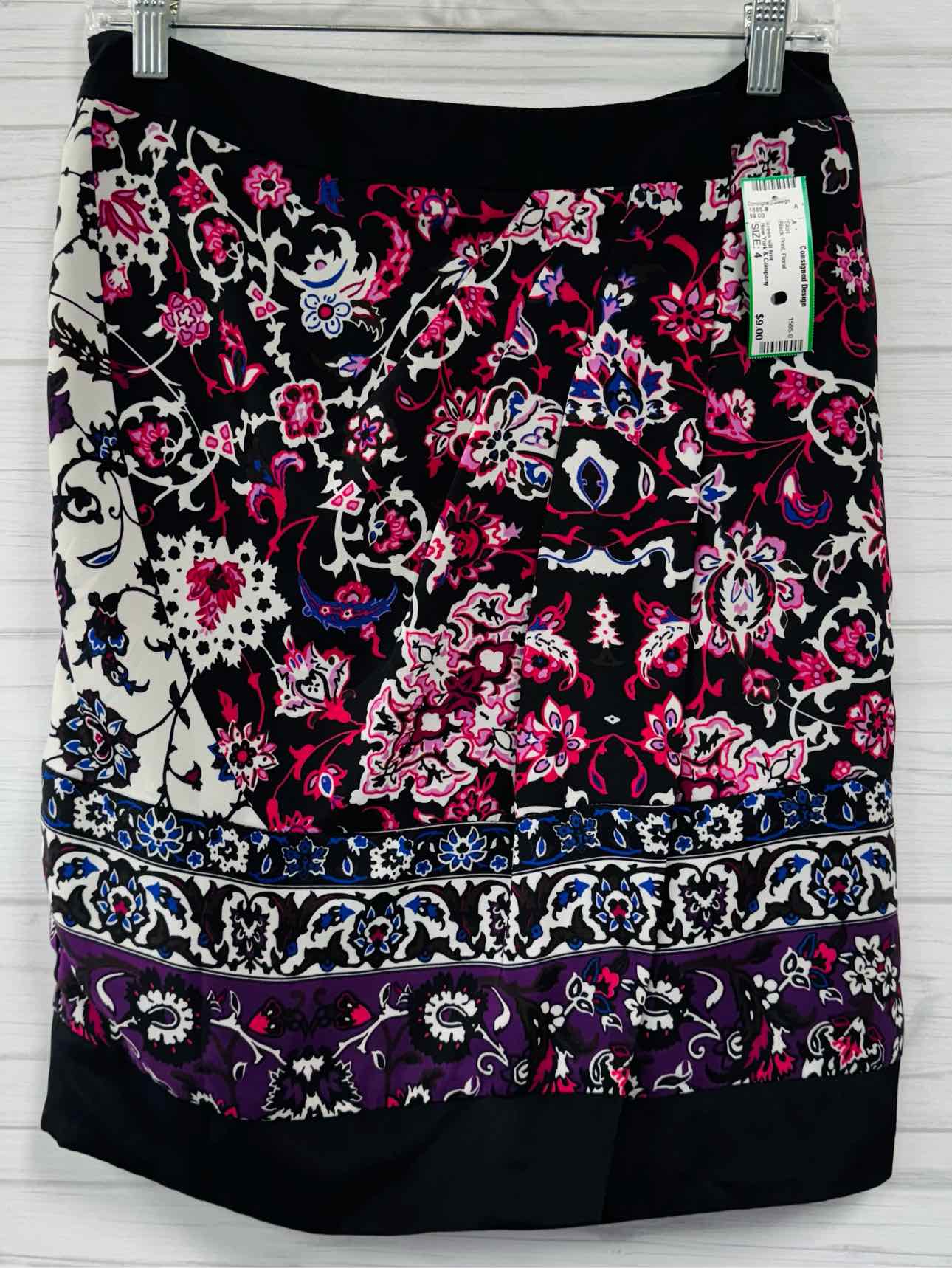 Size 4 New York & Company Skirt