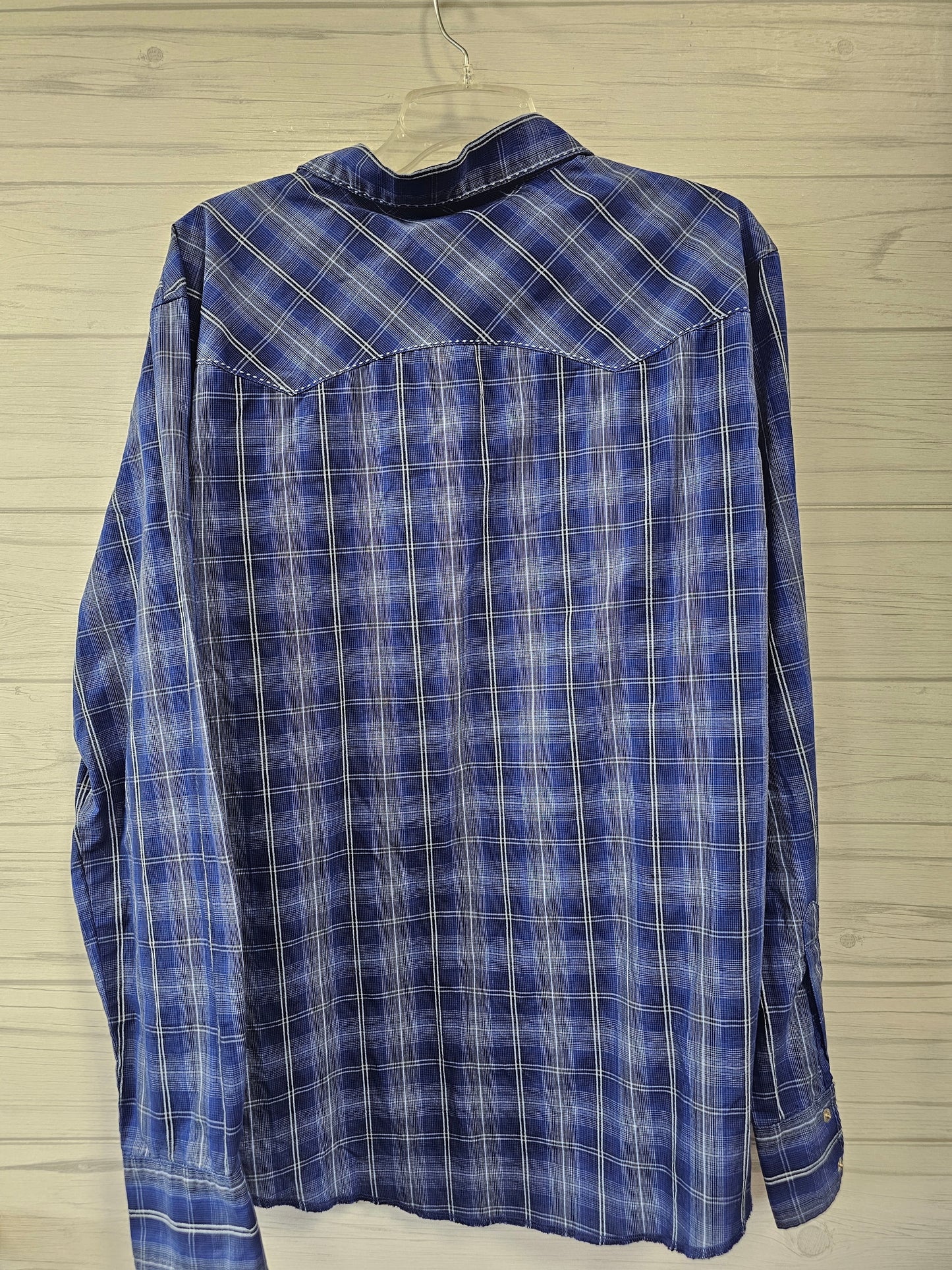 Size XL Wrangler Shirt