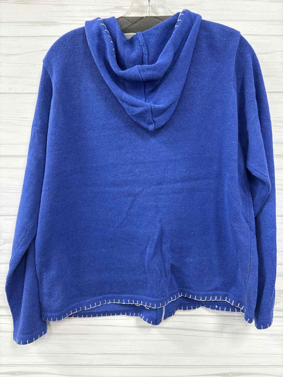 Size L Victoria Jones Sweater