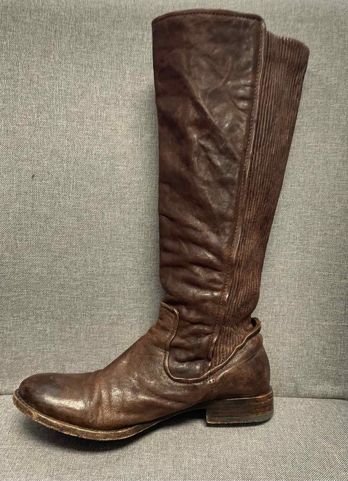 6.5 FRYE Boots