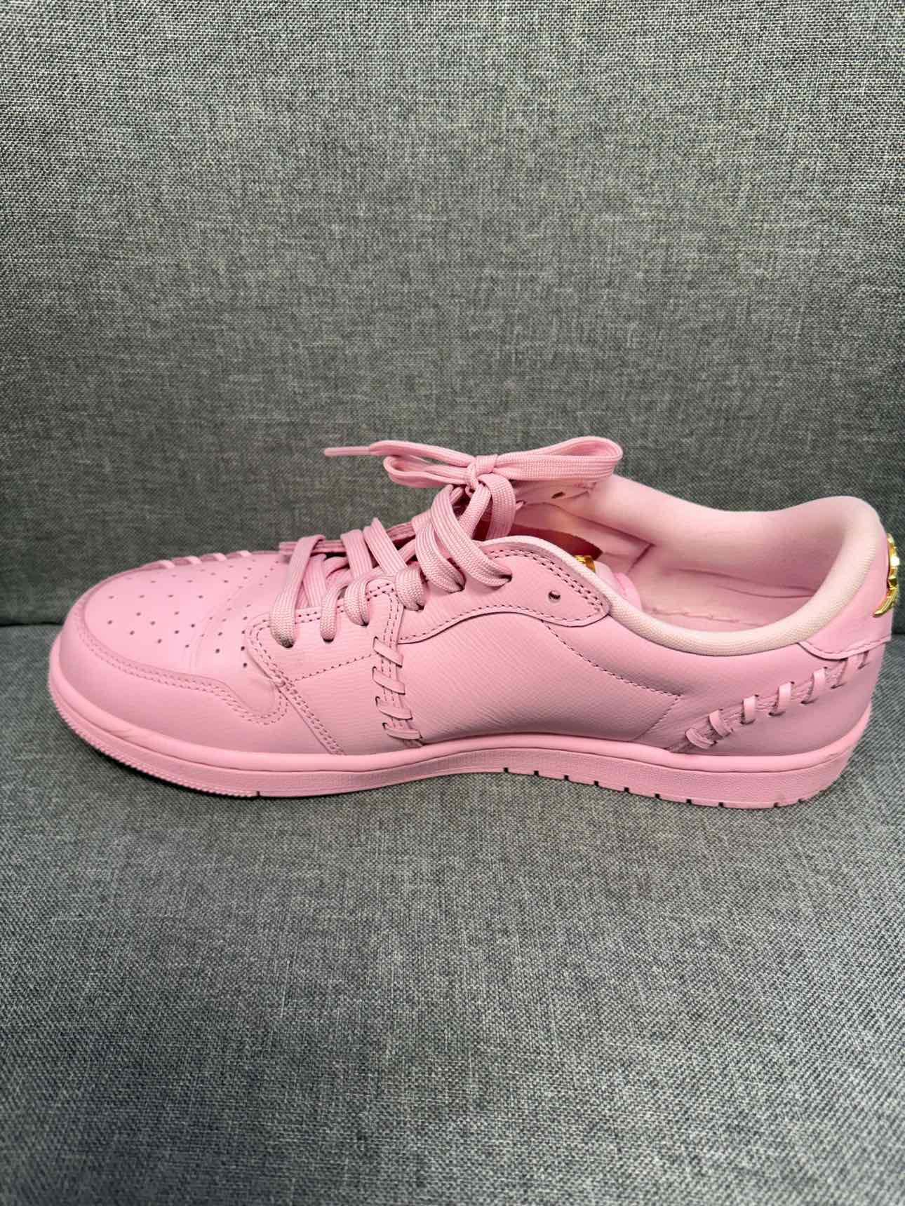 11 Nike Sneakers