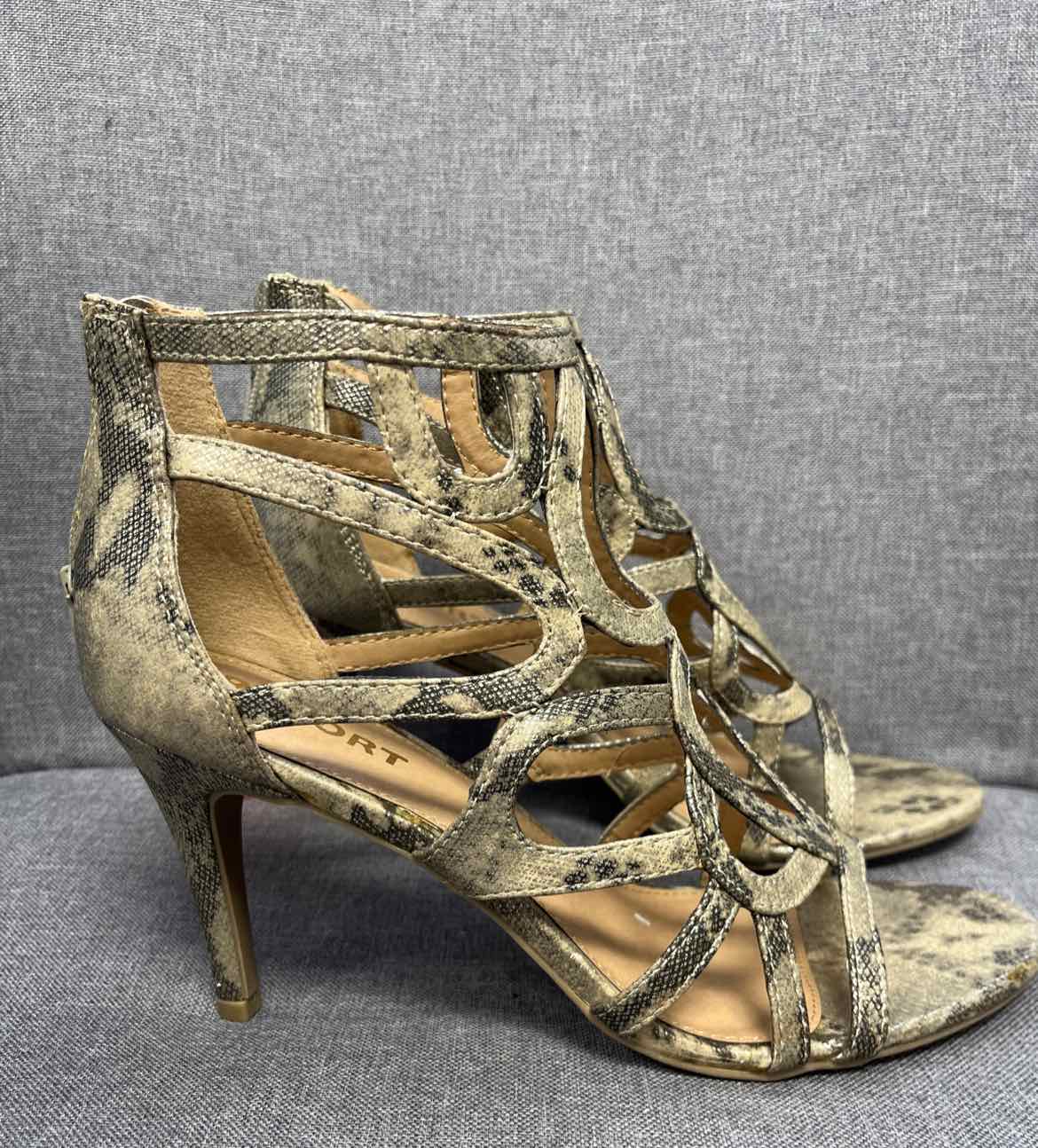 9 Report Shoes