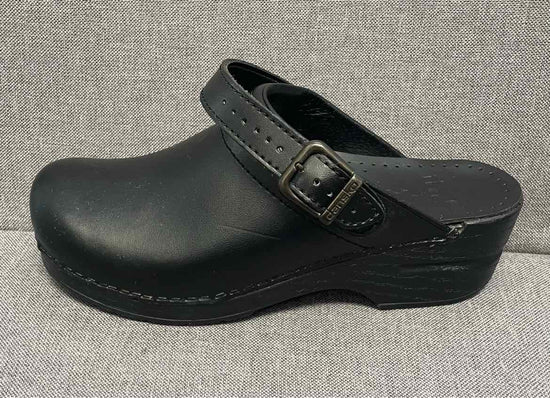 37 Dansko Shoes