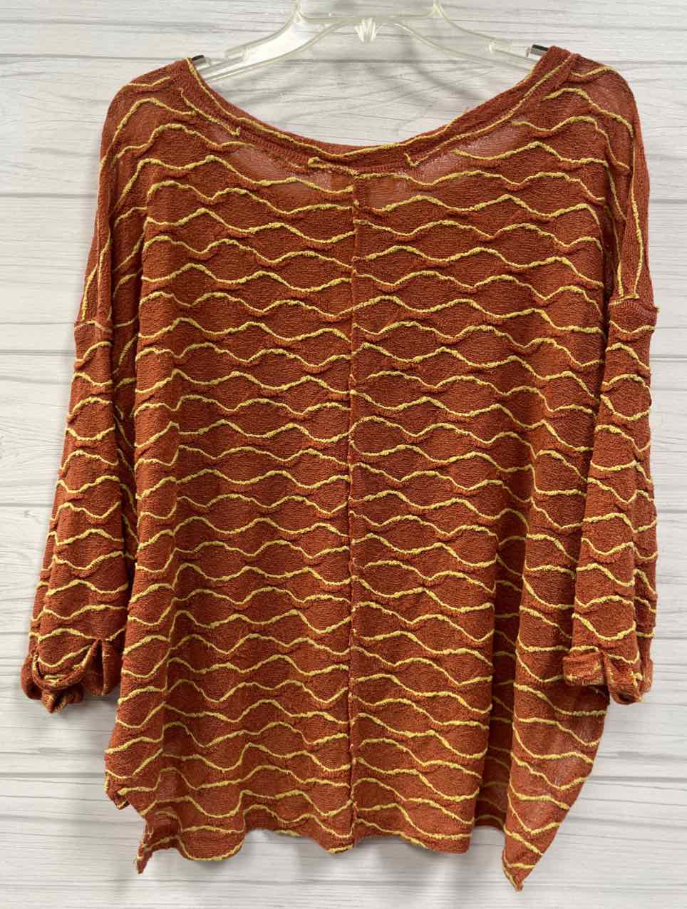 Size S Listicle Shirt