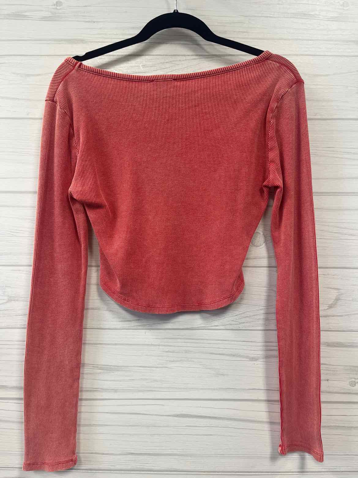 Size L lelis Shirt