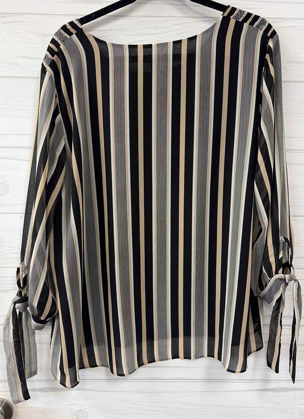 Size 18/20 Cato Shirt