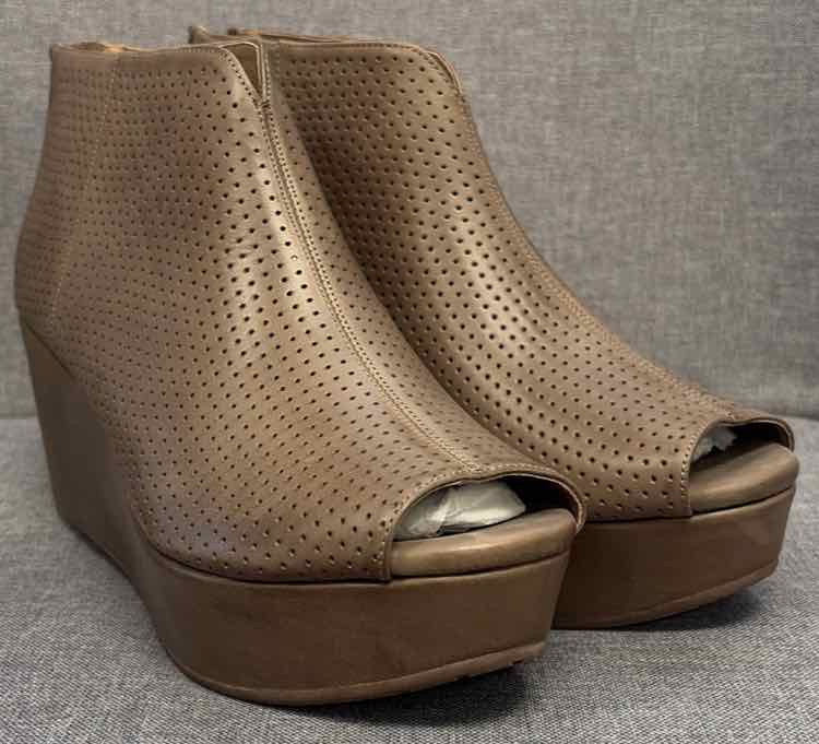 10m Chocoalt Blu Shoes