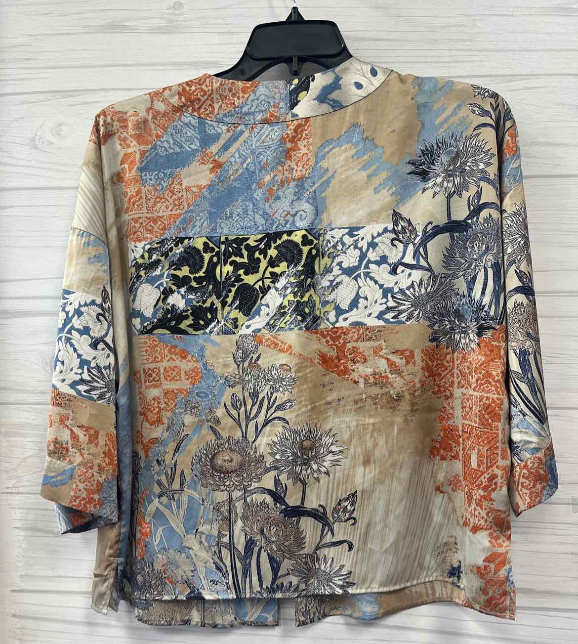 Size 2 Chicos Shirt