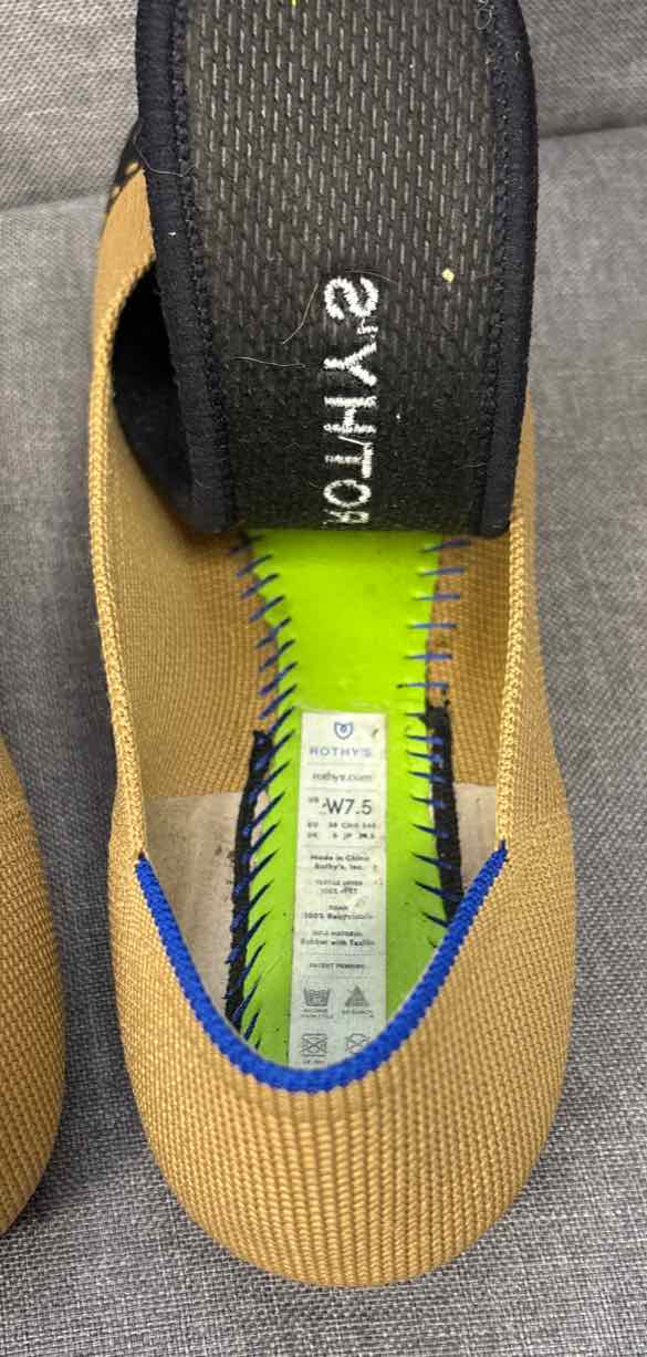 7.5 Rothy's Shoes