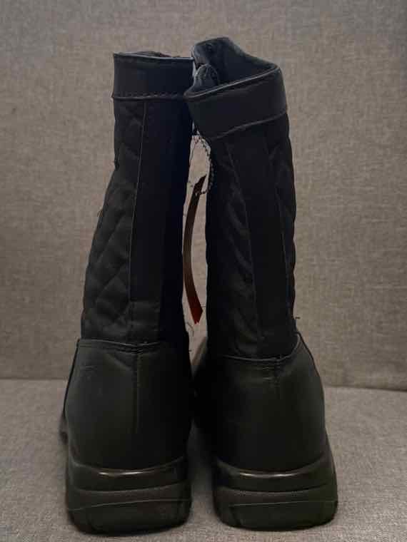 8.5 Martins Boots