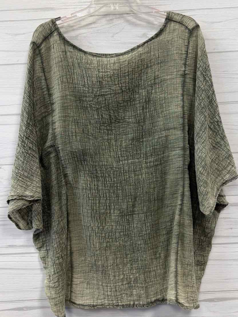Size L Colette Shirt