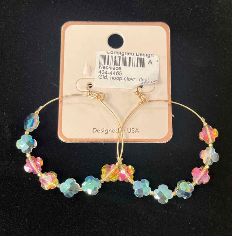 AV Necklace