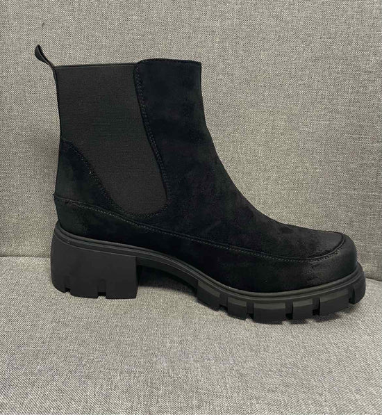 11 Pierre Dumas Boots