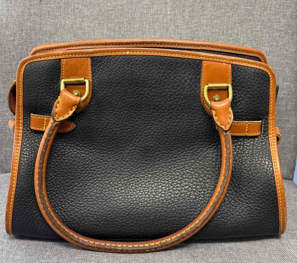Dooney & Bourke Purse
