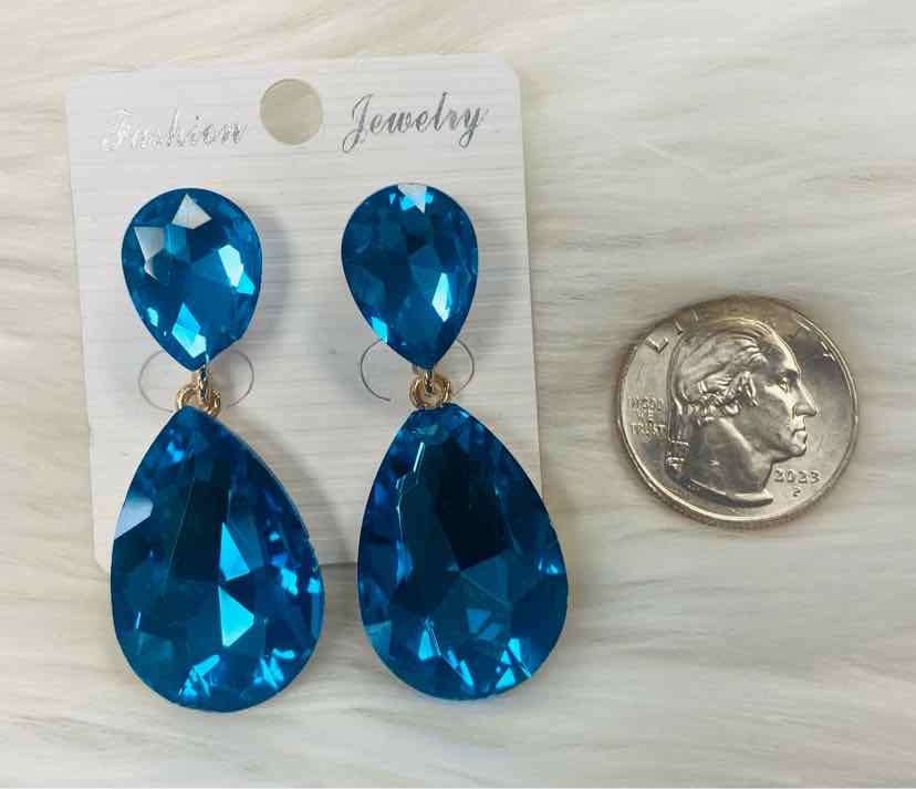 Load image into Gallery viewer, Fashion Jewelry Earrings
