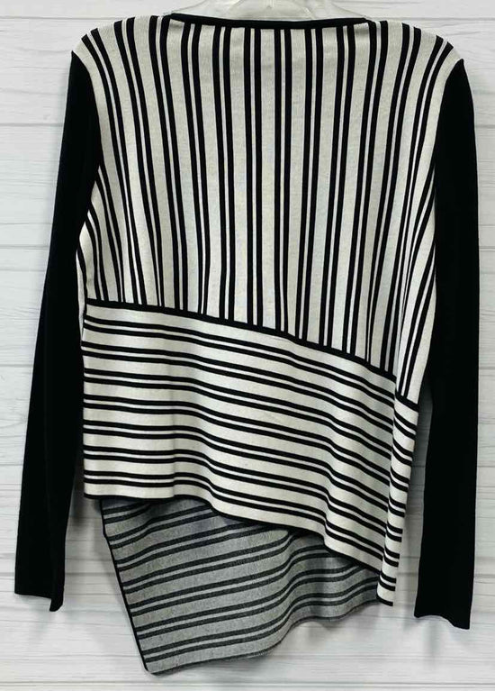 Load image into Gallery viewer, Size L Max Mara Sweater
