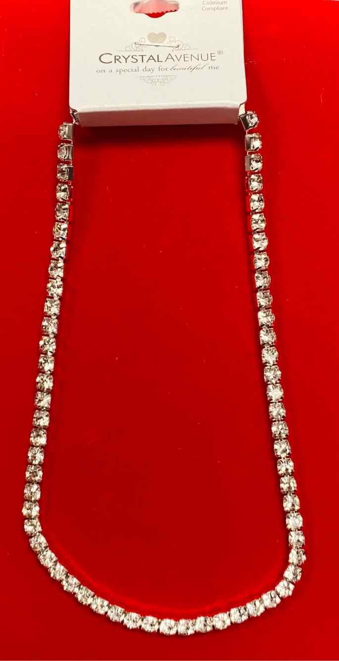 crystal avenue Necklace