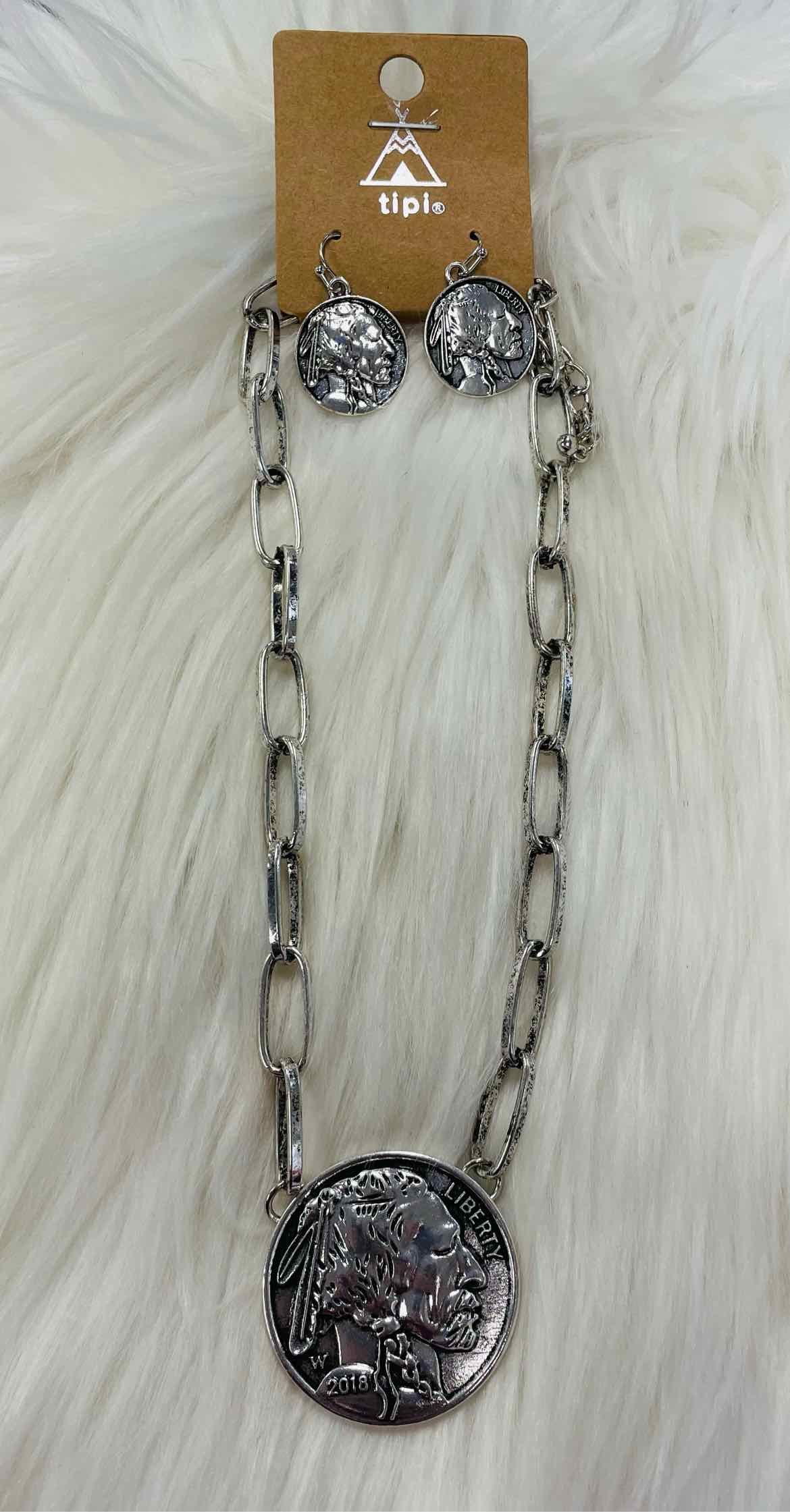 tipi 2pc. necklace